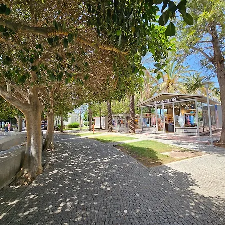 Abay Derbent With A Pool Near Marina And The Вилла