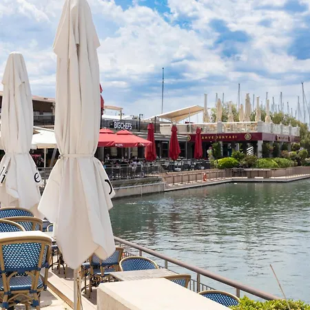 Вилла Abay Derbent With A Pool Near Marina And The *