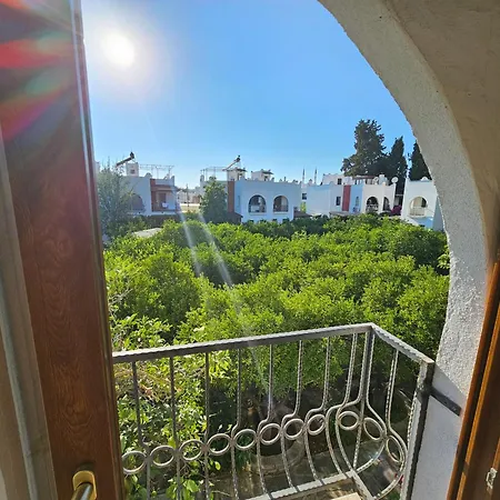Abay Derbent With A Pool Near Marina And The * Тургутрейс